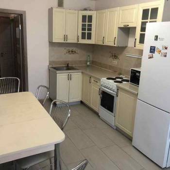 Сдается 1-комнатная квартира, 41 м²