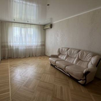 Продается Многокомнатная квартира, 96,4 м²