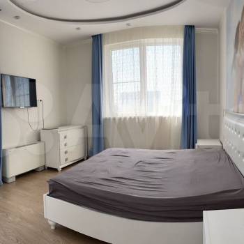 Продается Многокомнатная квартира, 136 м²