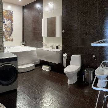 Продается Многокомнатная квартира, 136 м²