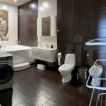 Продается Многокомнатная квартира, 136 м²