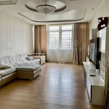 Продается Многокомнатная квартира, 136 м²