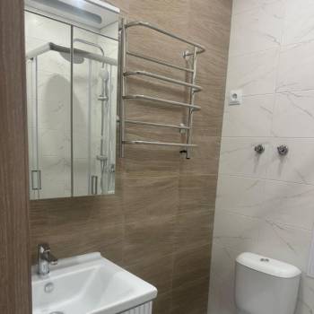 Продается 1-комнатная квартира, 32 м²