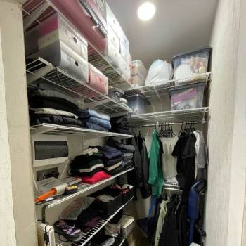 Продается 1-комнатная квартира, 42 м²