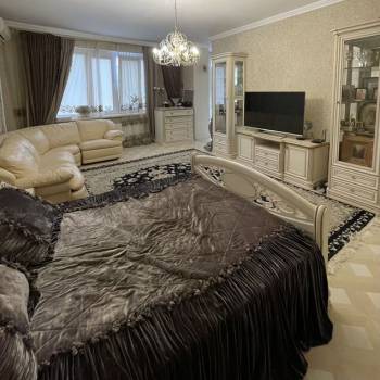 Сдается 1-комнатная квартира, 62 м²