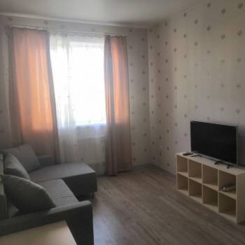 Сдается 1-комнатная квартира, 37 м²