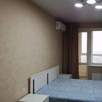 Сдается 1-комнатная квартира, 47 м²
