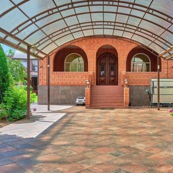Продается Дом, 379 м²