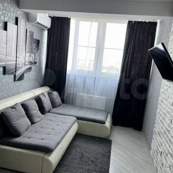 Сдается 1-комнатная квартира, 60 м²