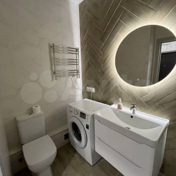 Сдается 1-комнатная квартира, 42 м²