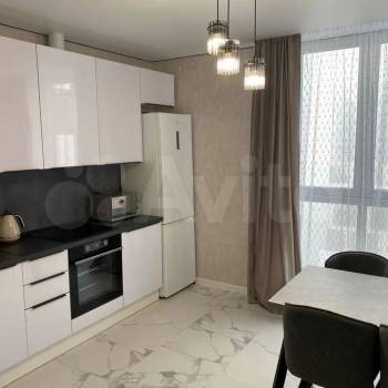 Сдается 1-комнатная квартира, 38 м²