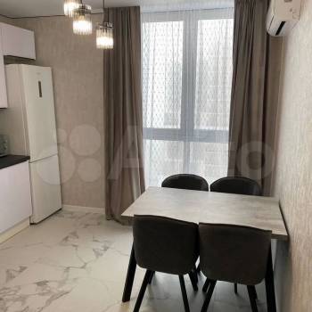 Сдается 1-комнатная квартира, 38 м²