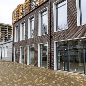 Сдается Нежилое помещение, 200 м²