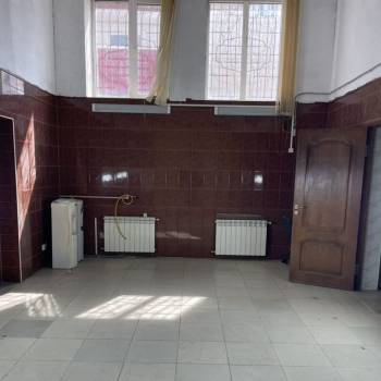 Сдается Нежилое помещение, 100 м²