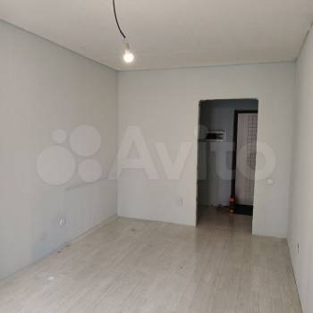 Продается 1-комнатная квартира, 38 м²