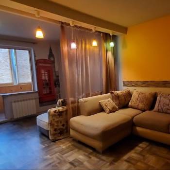 Продается 1-комнатная квартира, 50 м²