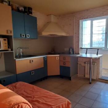 Продается 1-комнатная квартира, 50 м²
