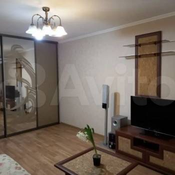 Сдается 1-комнатная квартира, 44 м²