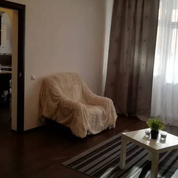 Сдается 1-комнатная квартира, 39 м²