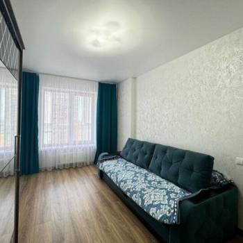 Сдается 1-комнатная квартира, 40,8 м²