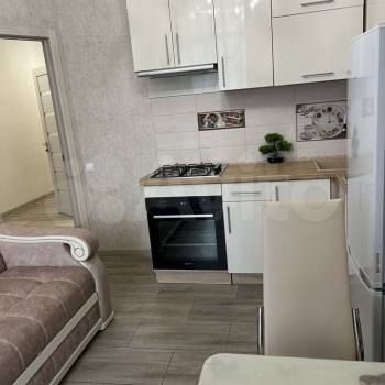 Продается 1-комнатная квартира, 40 м²