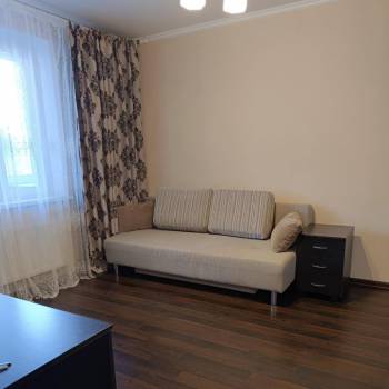 Продается 1-комнатная квартира, 36 м²
