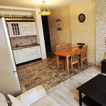 Продается 2-х комнатная квартира, 85 м²