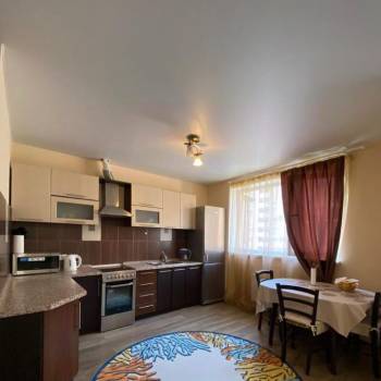 Сдается 1-комнатная квартира, 54 м²