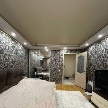 Продается 1-комнатная квартира, 40 м²