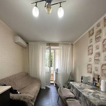 Продается 1-комнатная квартира, 40 м²