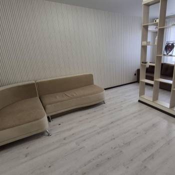 Сдается 1-комнатная квартира, 56 м²