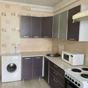 Сдается 1-комнатная квартира, 44 м²