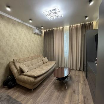 Продается 1-комнатная квартира, 37,5 м²