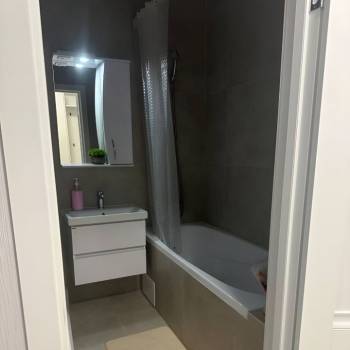 Сдается 1-комнатная квартира, 38 м²