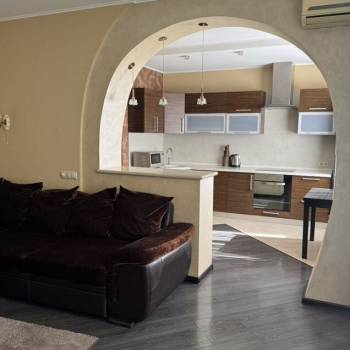 Сдается 1-комнатная квартира, 54 м²