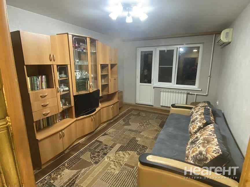 Сдаю 2-х комн. квартиру, ул. Дмитрия Благоева
