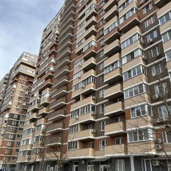 Продается 1-комнатная квартира, 42,1 м²