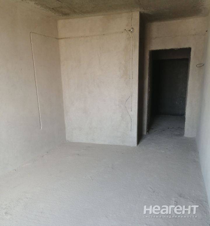 Продам студию, ул. Бигдая