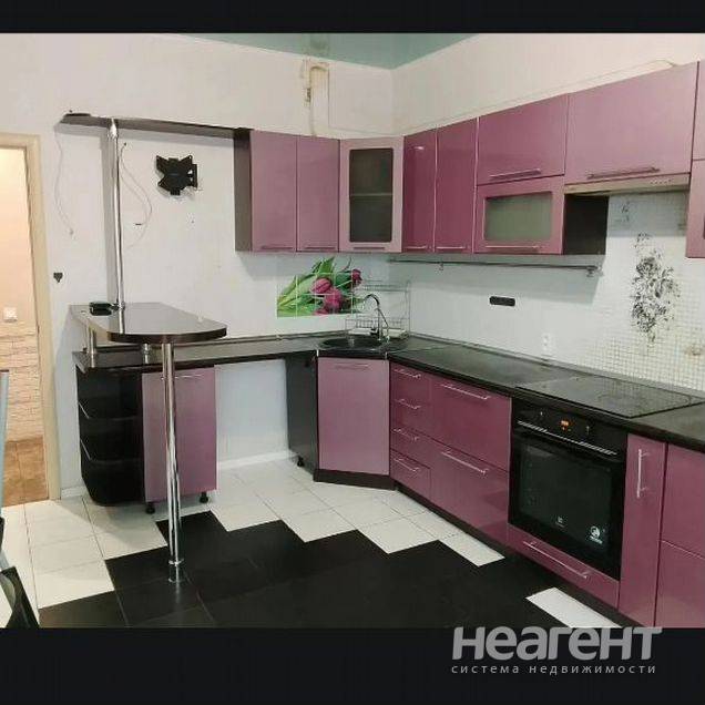 Сдаю 2-х к квартиру, ул. Александра Покрышкина