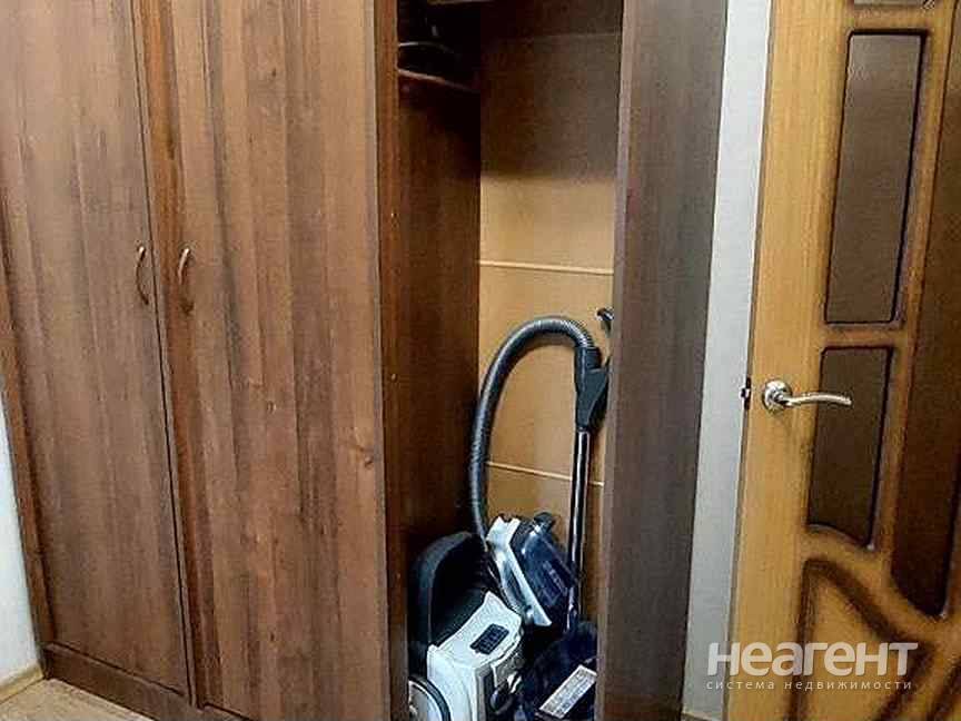 Сдаю 2-комнатную квартиру, ККБ, ул. 1 Мая