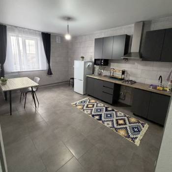 Сдается 1-комнатная квартира, 50 м²