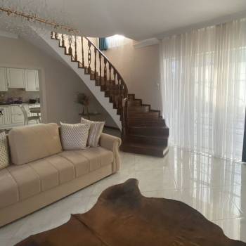 Продается Дом, 177 м²