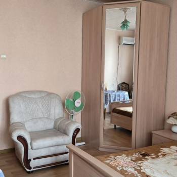 Продается 1-комнатная квартира, 51,6 м²