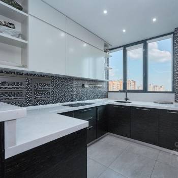 Продается 3-х комнатная квартира, 138 м²