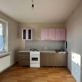 Сдается 1-комнатная квартира, 42 м²