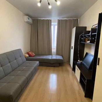 Сдается 1-комнатная квартира, 40 м²