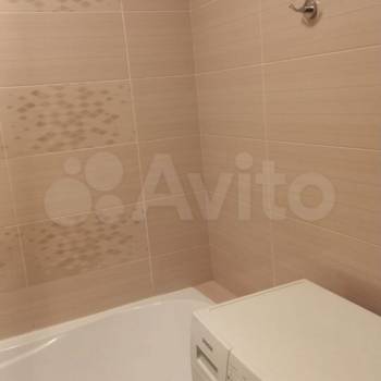 Продается 1-комнатная квартира, 60 м²