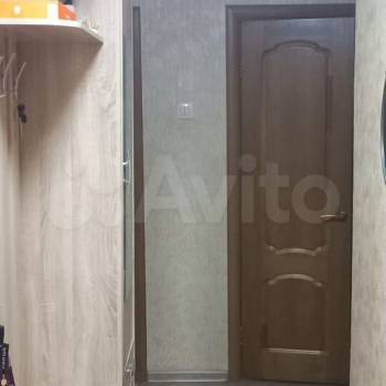 Продается 1-комнатная квартира, 60 м²