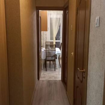 Продается 1-комнатная квартира, 60 м²