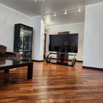 Продается 3-х комнатная квартира, 127,2 м²